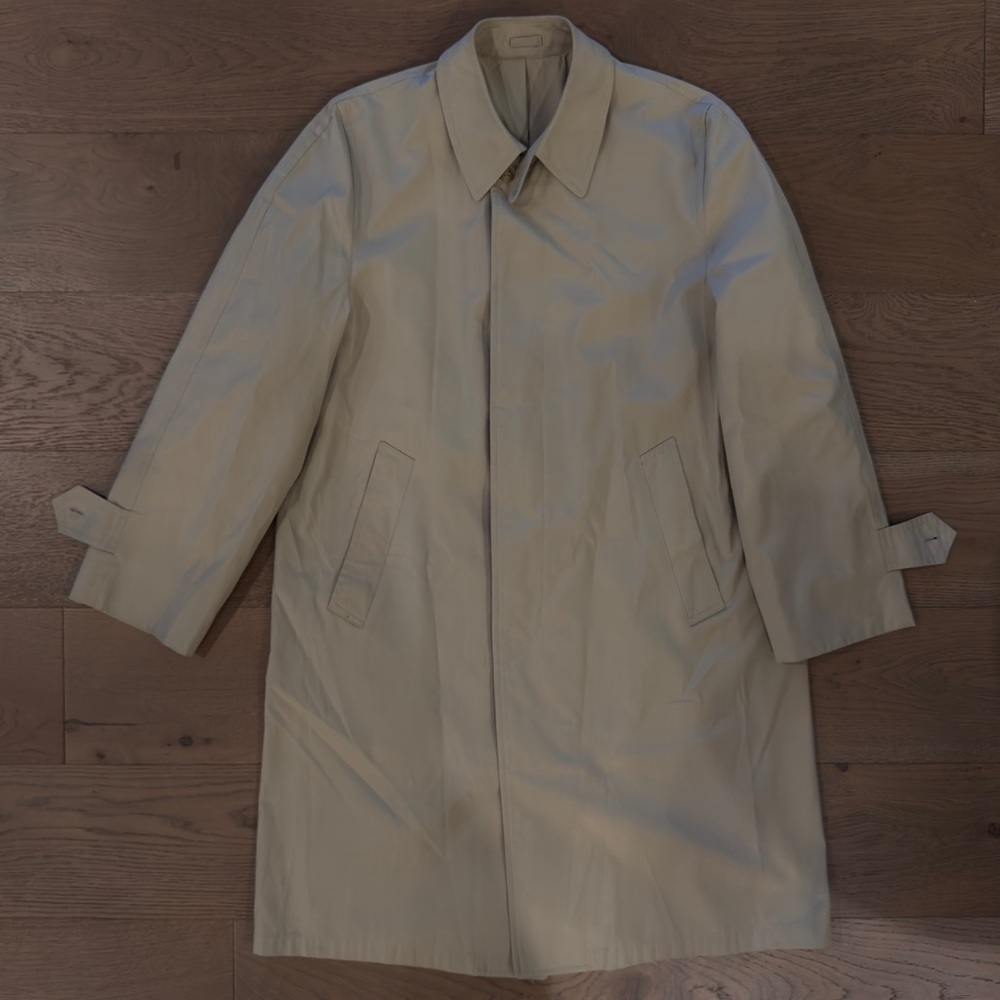 Men's Beige Rain Coat as 38